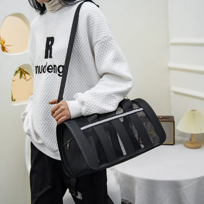 Breathable cat outing bag Pet dog Summer cross outdoor travel portable collapsible small and medium dog cage mesh - Image 3